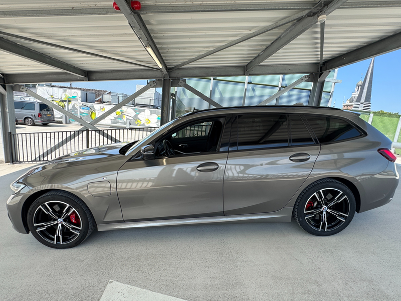 BMW 330 MSport | Xdrive | Shadowline | Individual — photo 8