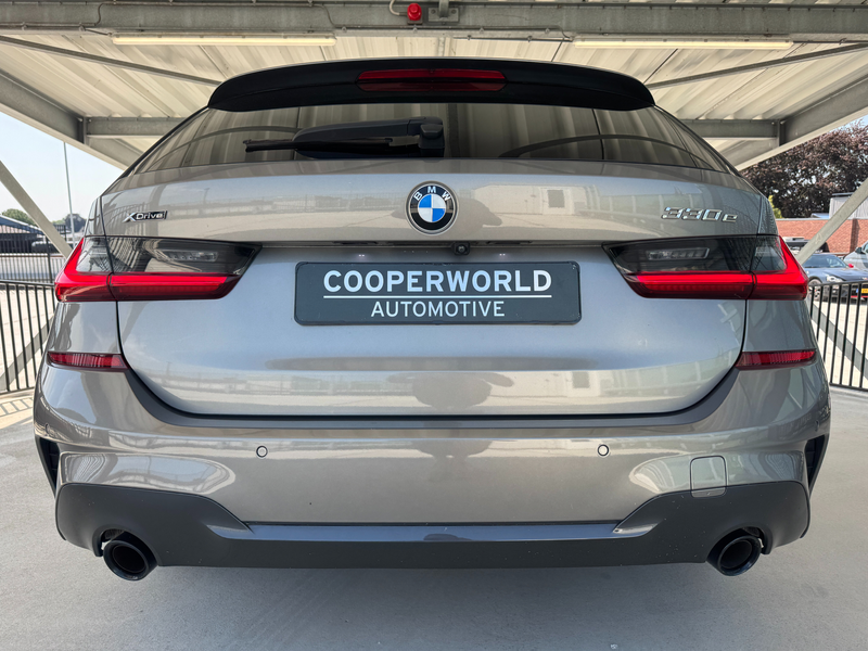 BMW 330 MSport | Xdrive | Shadowline | Individual — photo 6