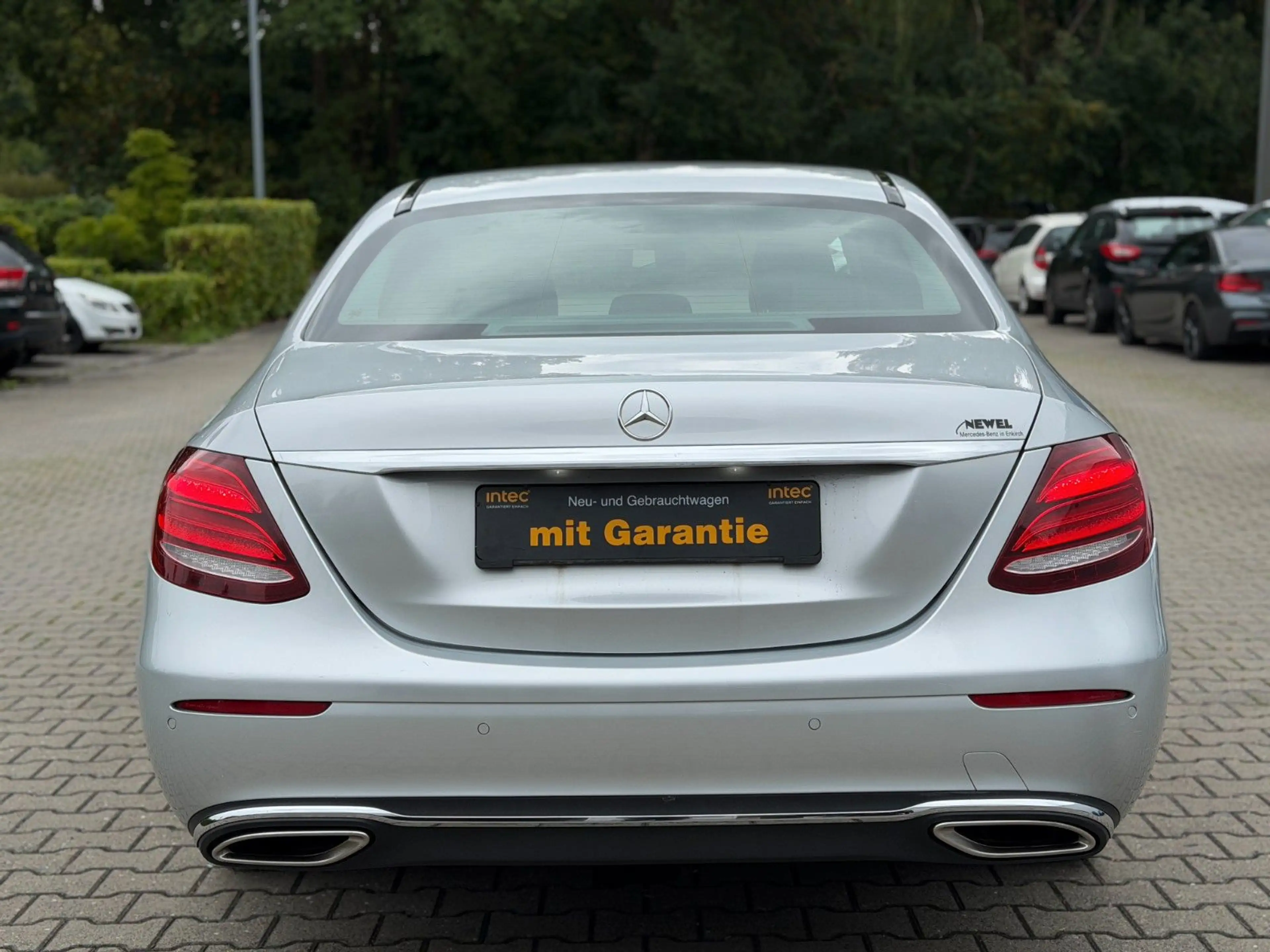 Mercedes-Benz E 400 E Limousine 4Matic *Navi*KeyL *Kamera *LED — photo 9
