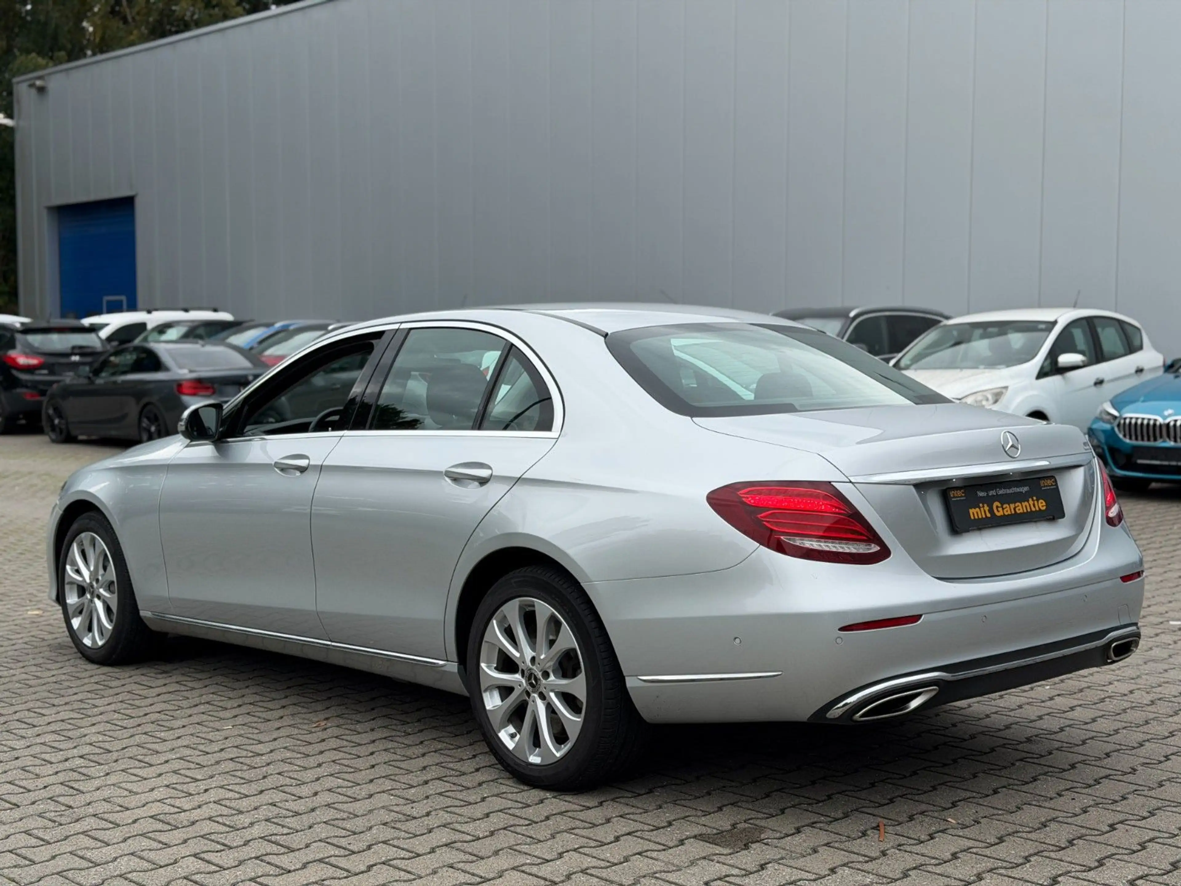 Mercedes-Benz E 400 E Limousine 4Matic *Navi*KeyL *Kamera *LED — photo 13