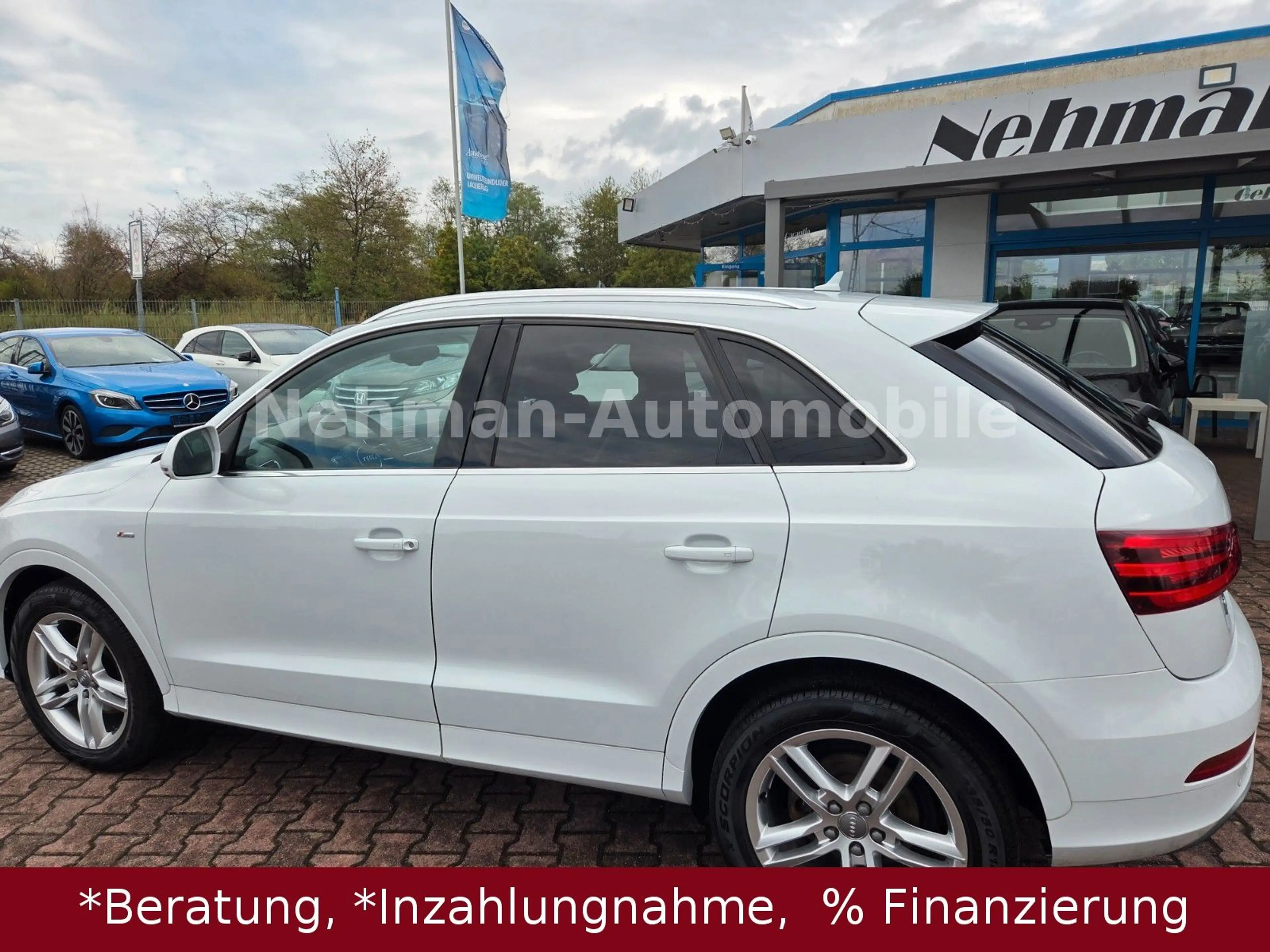 Audi Q3 2.0 TFSI quattro S line Selection — photo 8
