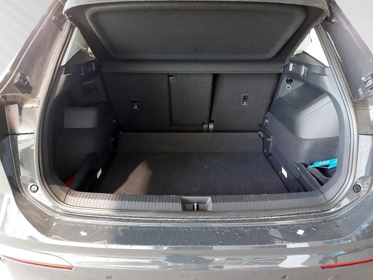 Volkswagen Tiguan ENERGY 1.5 eTSI NAVI+AHK+SITZHZ+ACC+PDC Klima 10