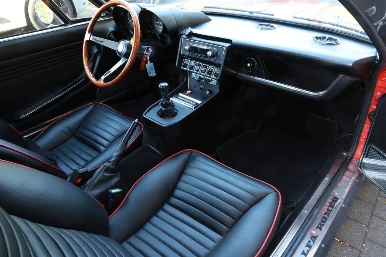 Alfa Romeo Montreal V8, foto 3