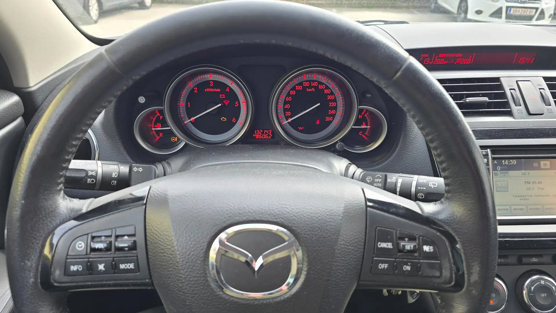 Mazda 6 Mazda 6 Sport CD129 Takumi Takumi Weiß - 1