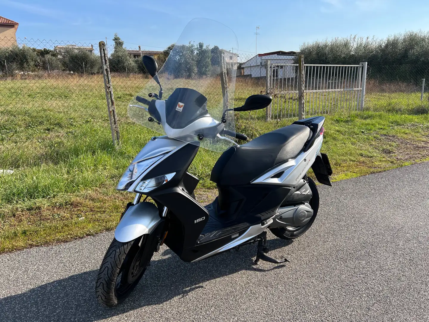 Kymco Agility 150 Plateado - 1