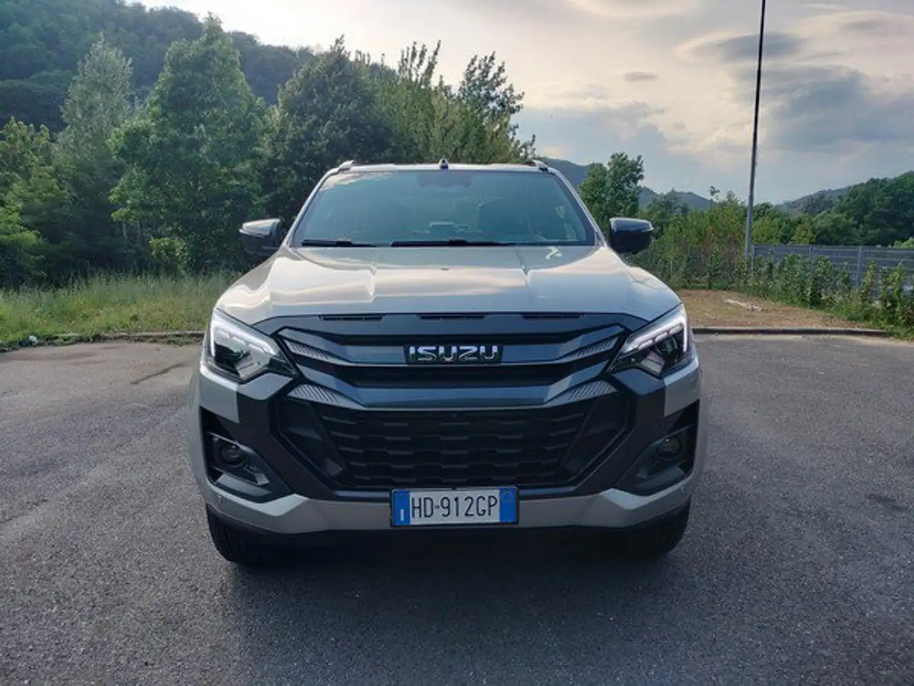 Isuzu Model not specified 2026