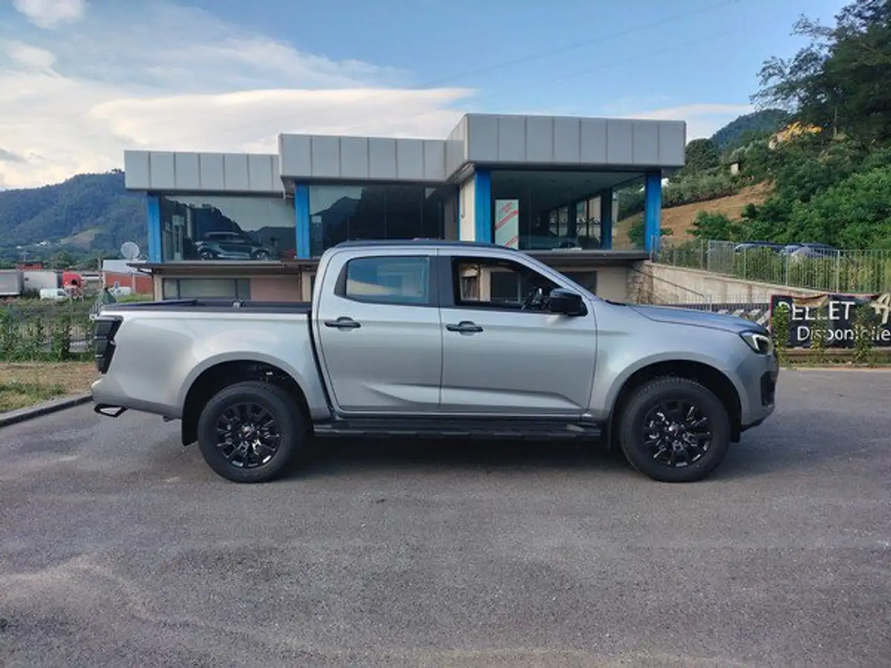 Isuzu Model not specified 2026