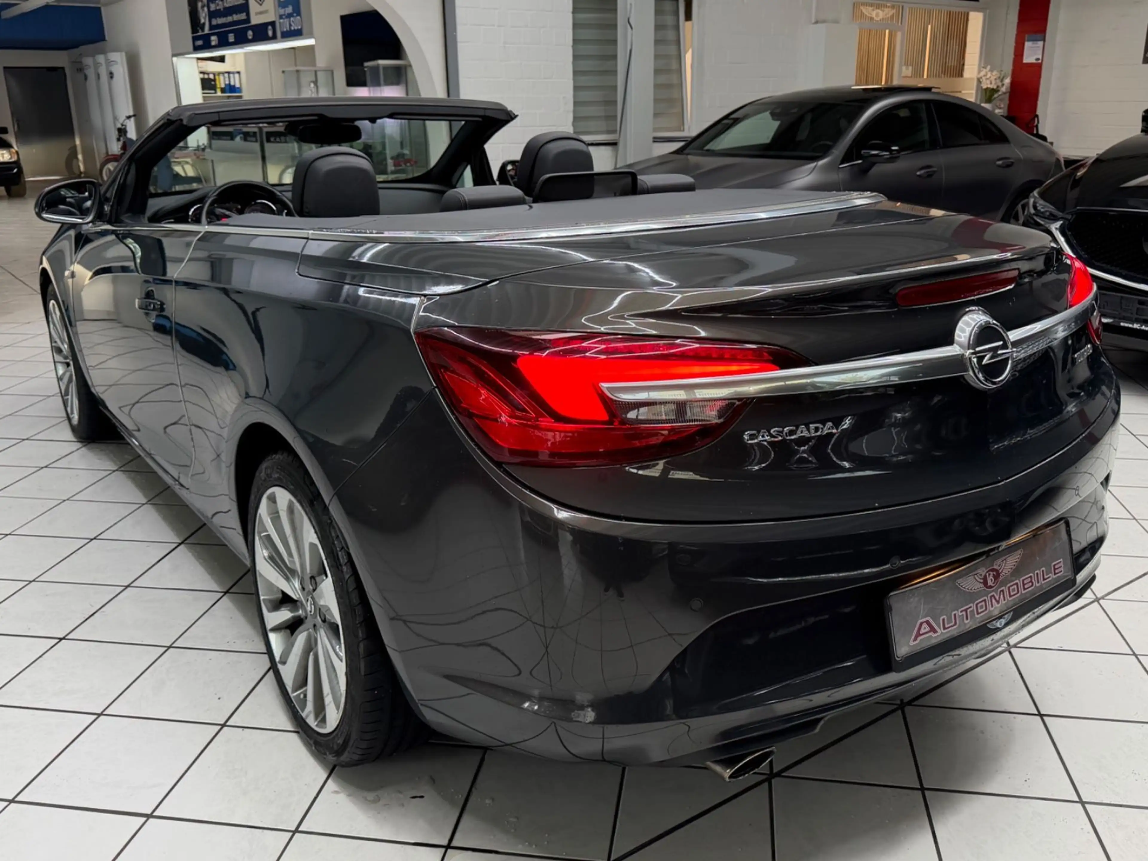 Opel Cascada Innovation 1.6 TURBO XENON KAMERA NAVI — photo 11