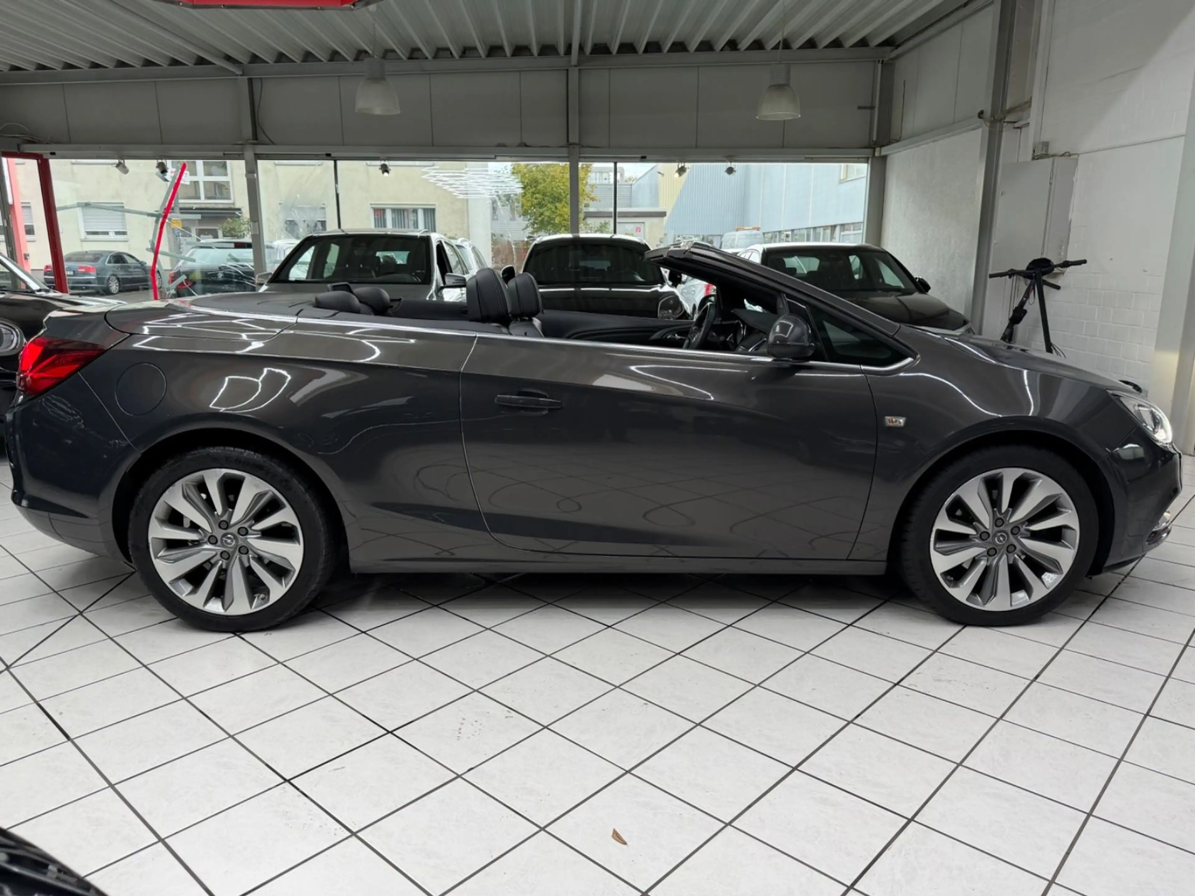 Opel Cascada Innovation 1.6 TURBO XENON KAMERA NAVI — photo 13
