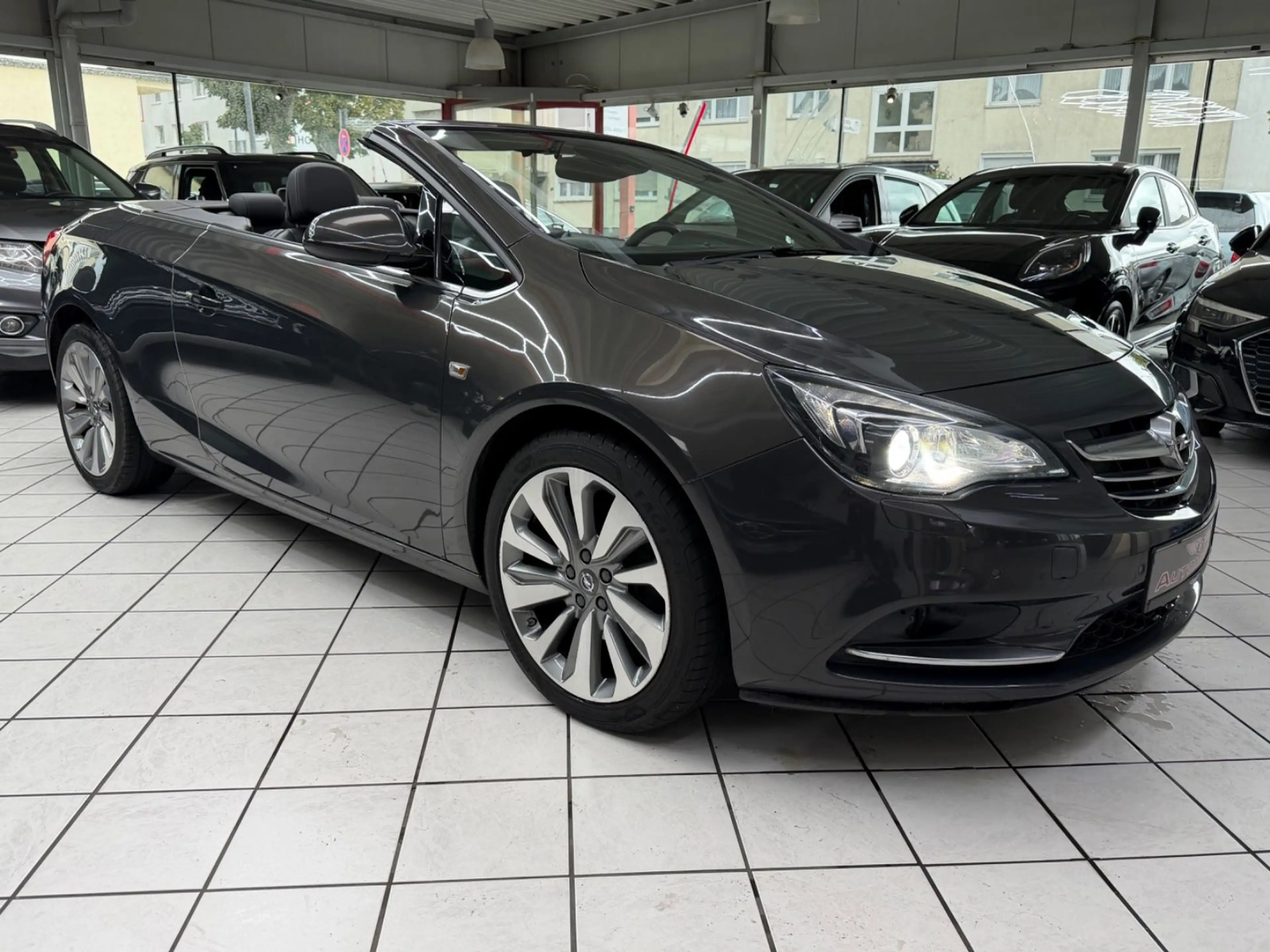 Opel Cascada Innovation 1.6 TURBO XENON KAMERA NAVI — photo 4