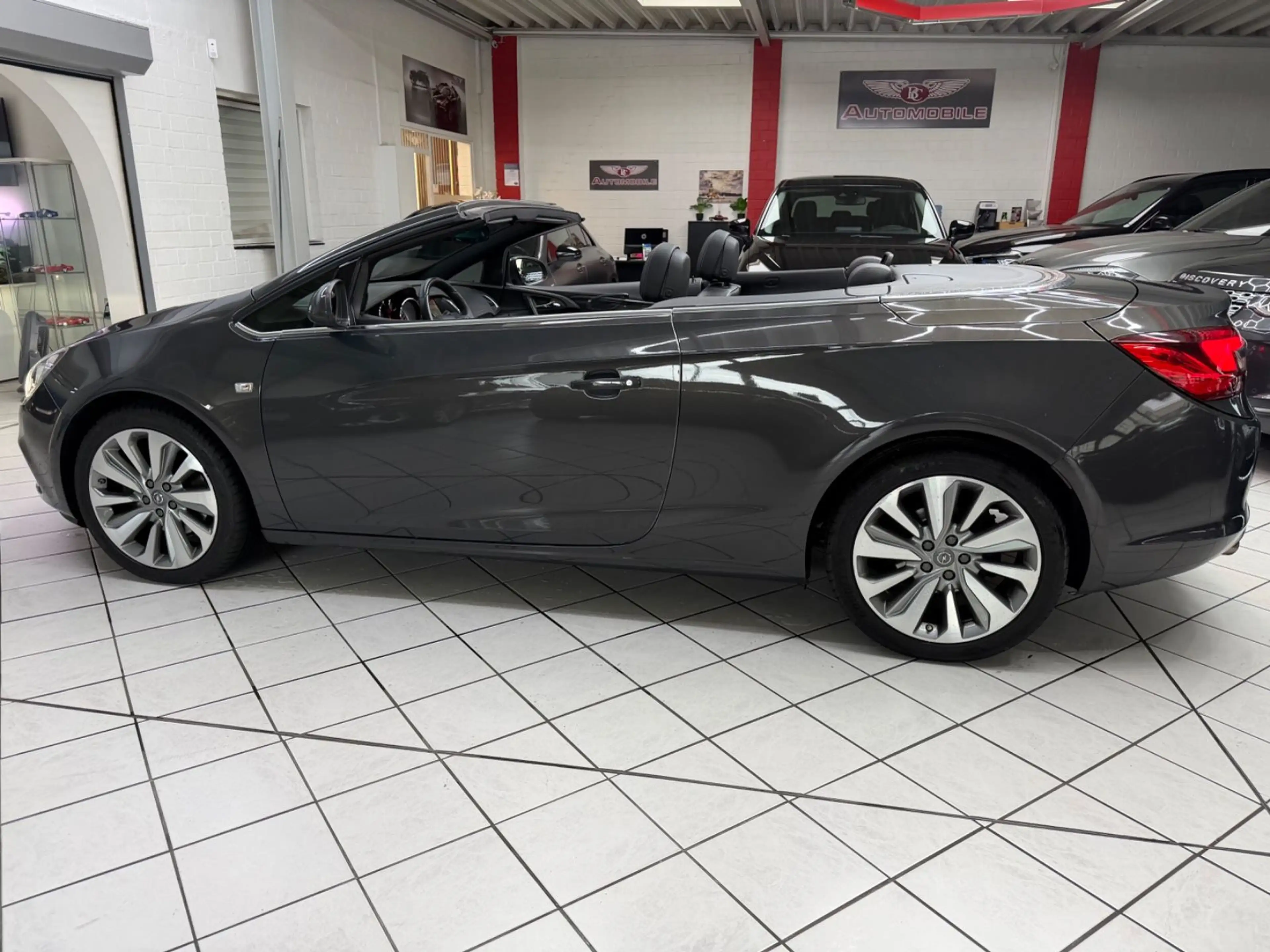 Opel Cascada Innovation 1.6 TURBO XENON KAMERA NAVI — photo 6