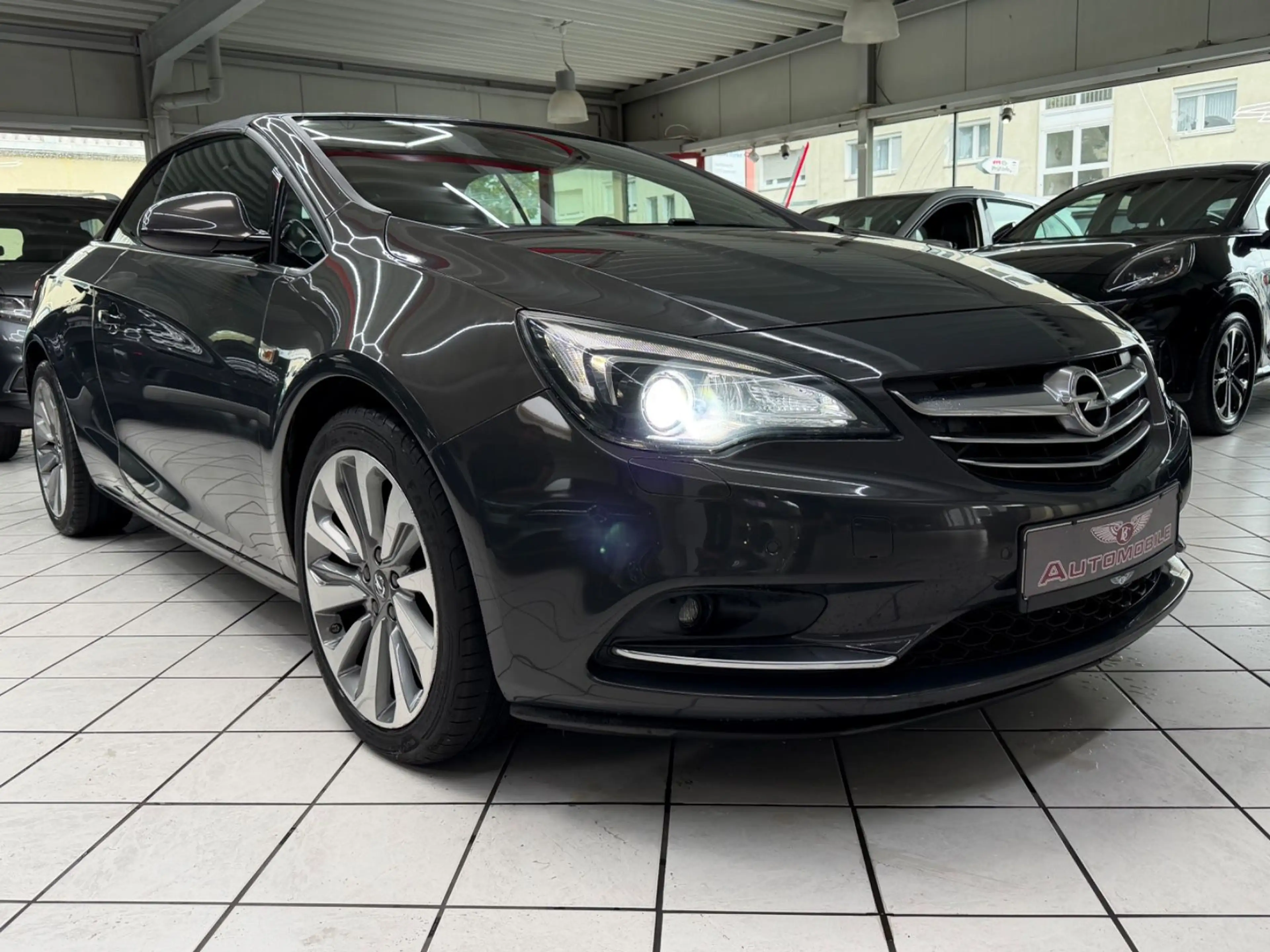 Opel Cascada Innovation 1.6 TURBO XENON KAMERA NAVI — photo 5