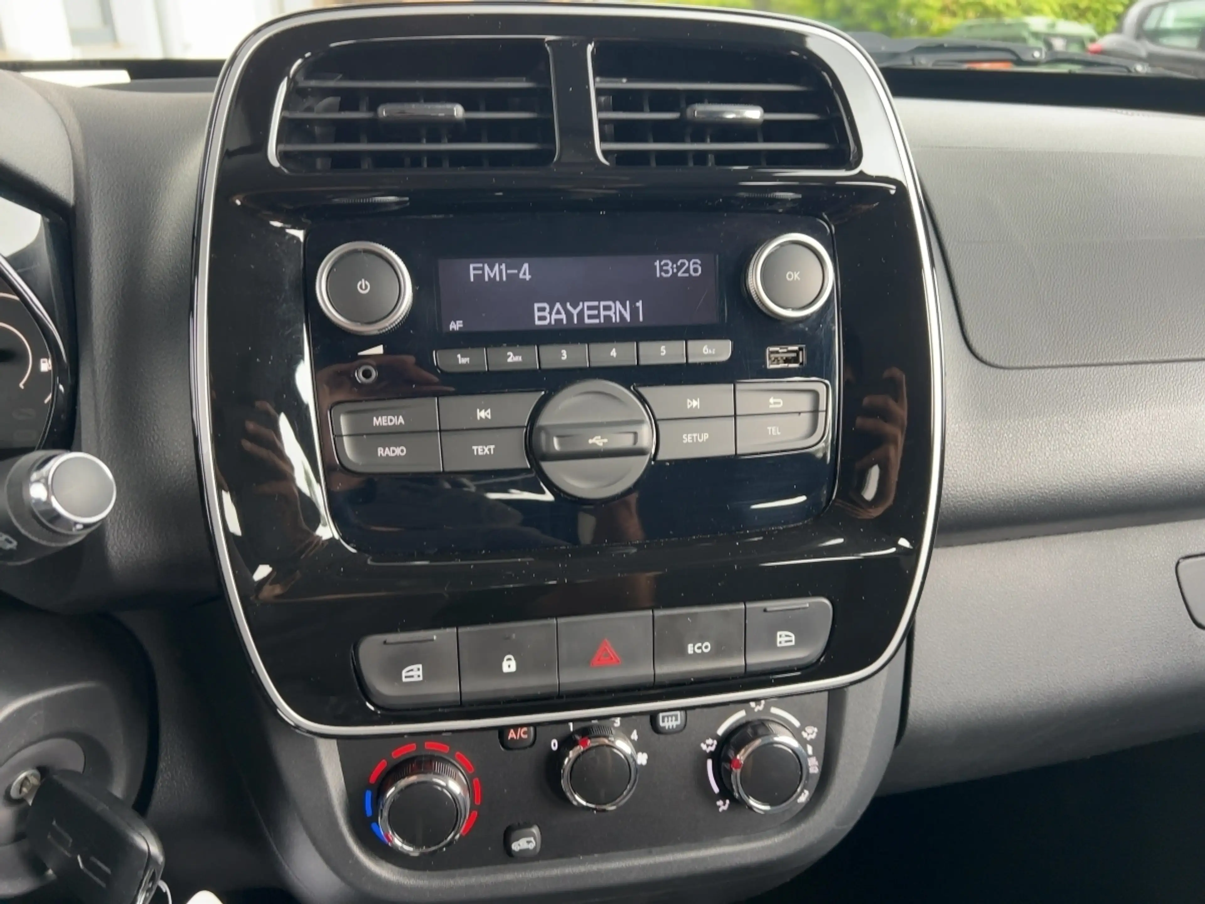 Dacia Spring Essential ELECTRIC 45 KLIMA Lichtautomatik — photo 14