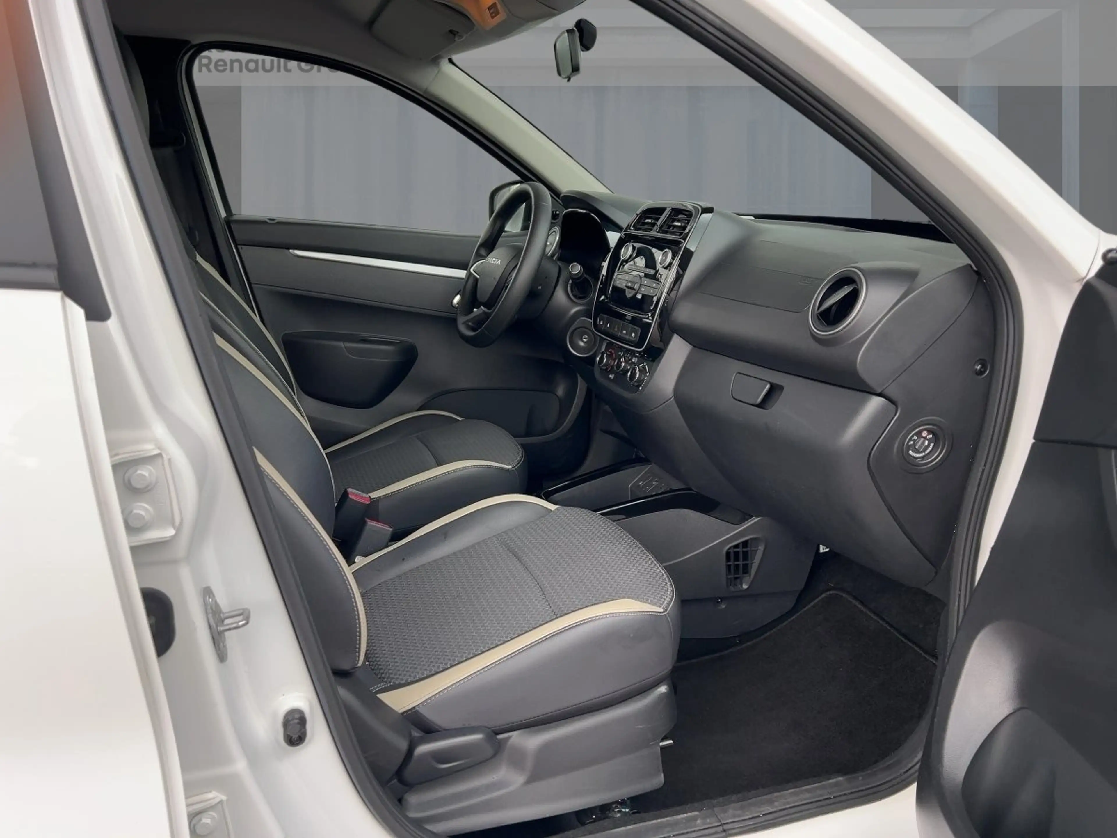 Dacia Spring Essential ELECTRIC 45 KLIMA Lichtautomatik — photo 8
