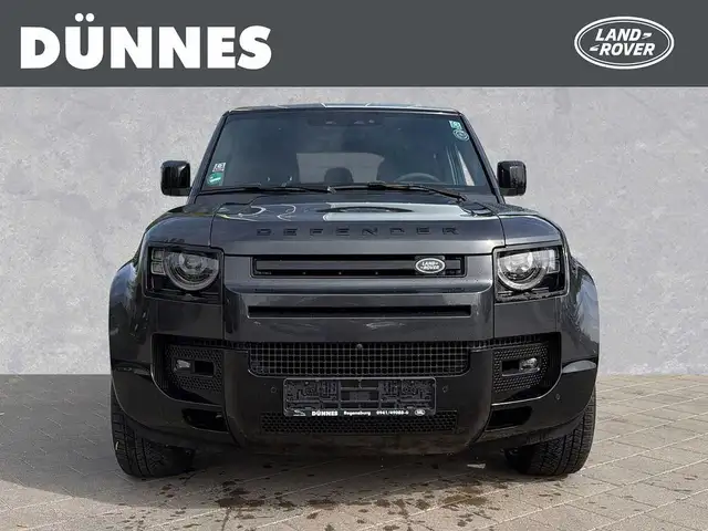 Land Rover Defender view 5