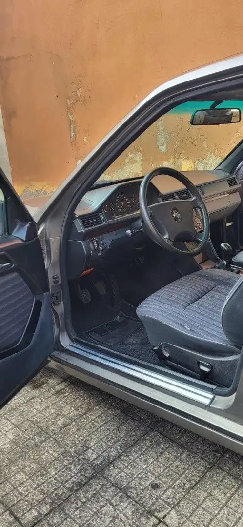 Mercedes-Benz 250 250TD W124 - ASI Brąz - 1