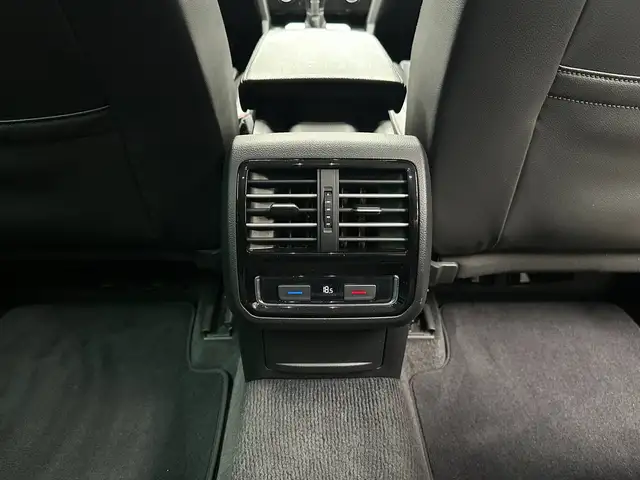 Volkswagen Passat view 29