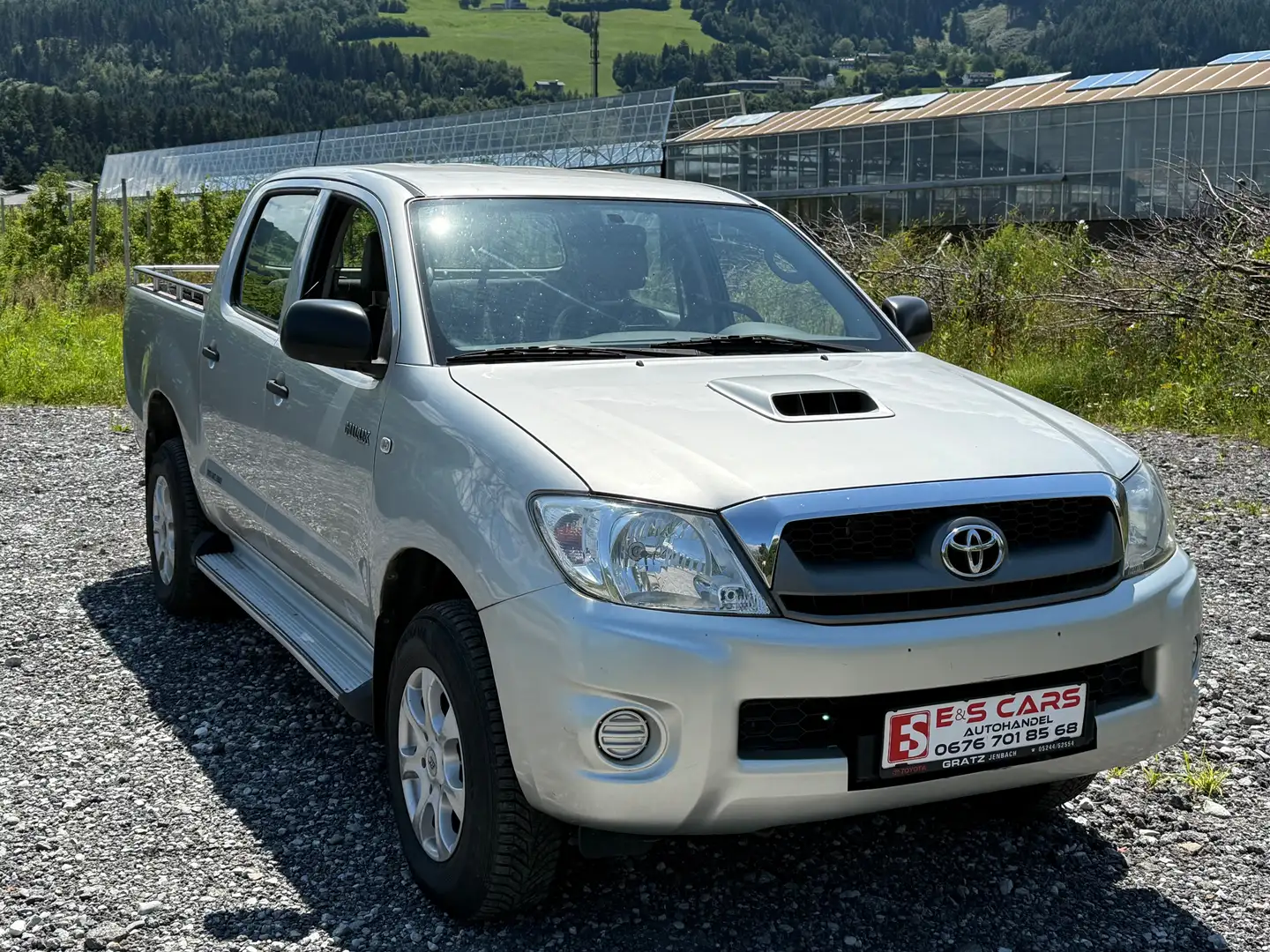 Toyota Hilux 2,5 D-4D Gris - 1