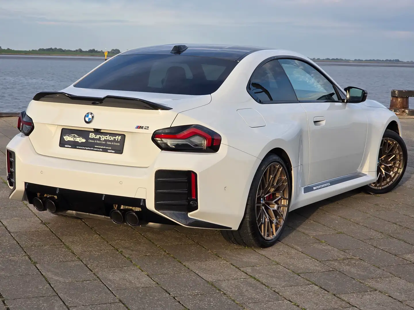 BMW M2 M2 G87 RaceTrack- Innov.- M Perform.- Voll, Neuw. Белый - 2