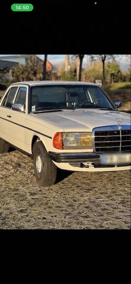 Mercedes-Benz 230