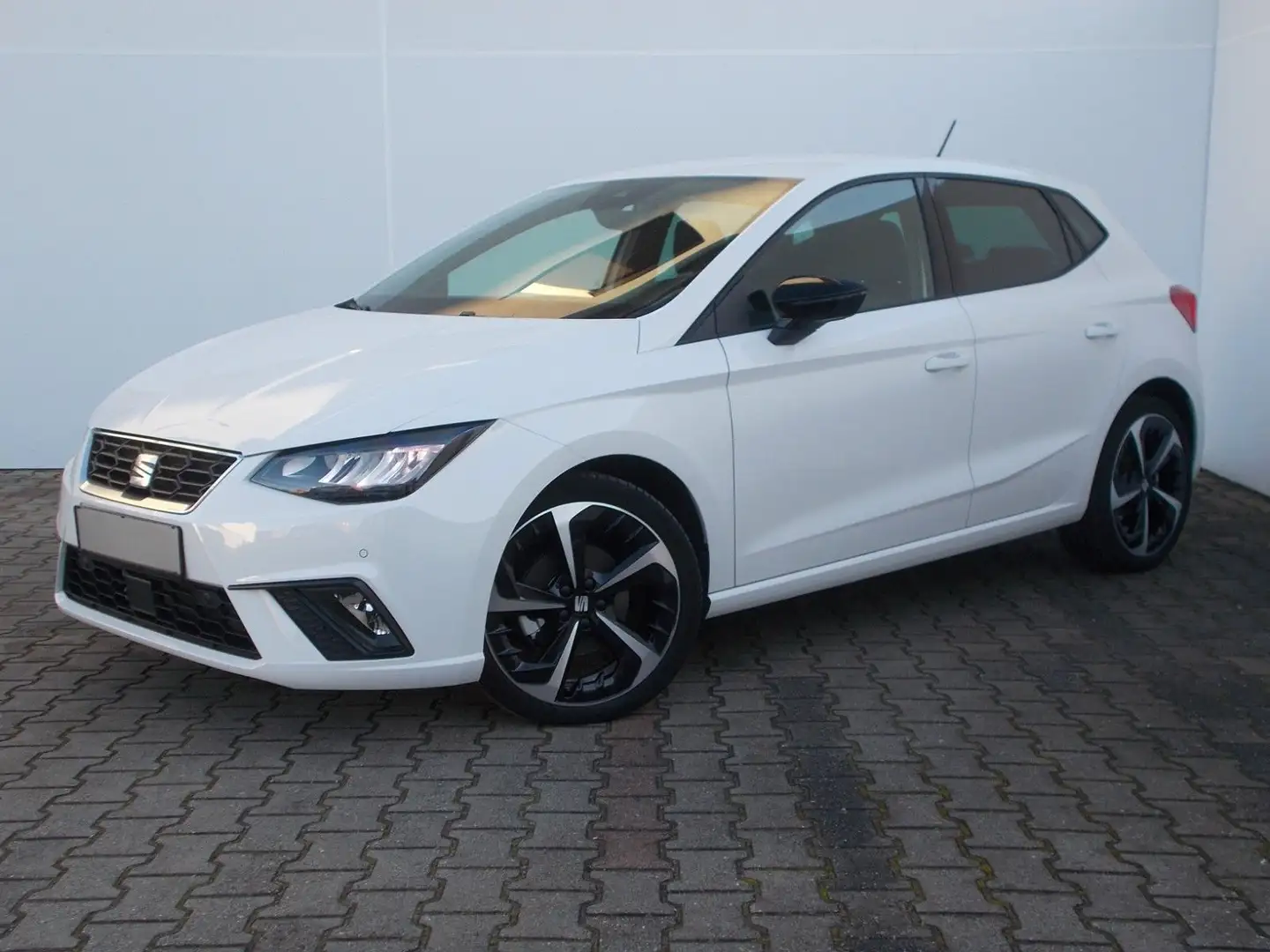 SEAT Ibiza FR-Line * DSG * mit vielen Extras !!! Weiß - 2
