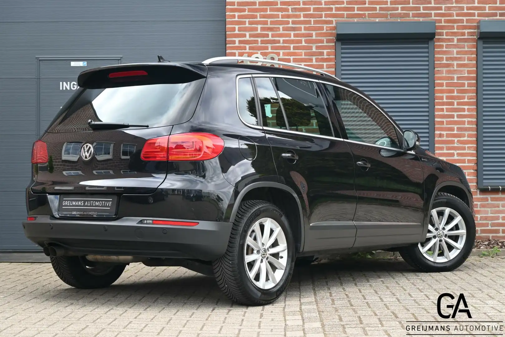 Volkswagen Tiguan 1.4 TSI NAVI|CAMERA|XENON|STOELVERWARMING Noir - 2