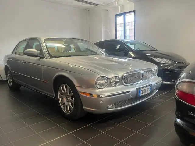 Jaguar XJ XJ VII-VIII 2003 3.5 V8 Executive