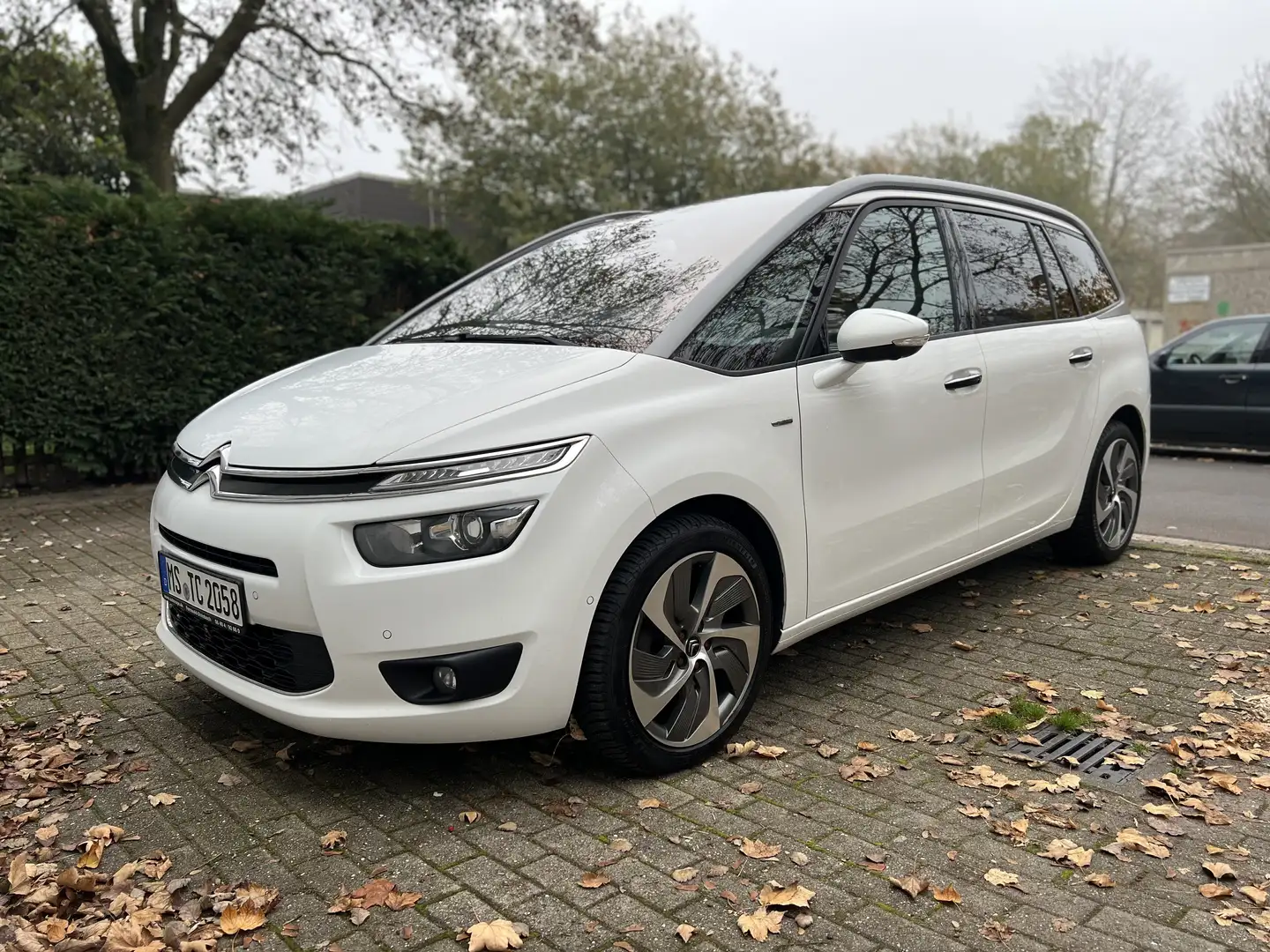 Citroen Grand C4 SpaceTourer Exclusive * VOLL * AUTOMATIK * TÜV 2027 * Weiß - 1