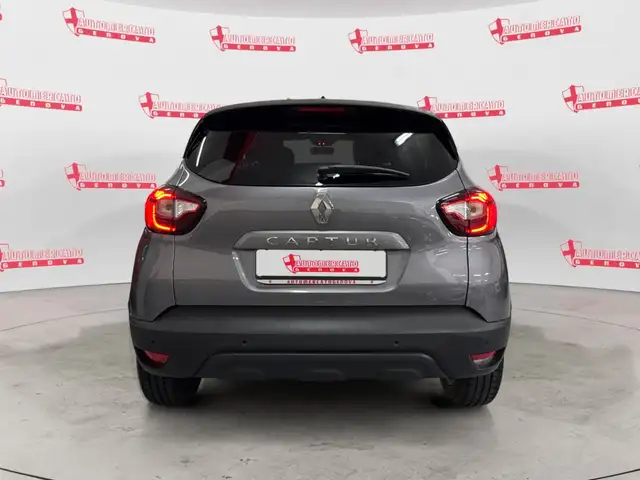 Renault Captur view 3