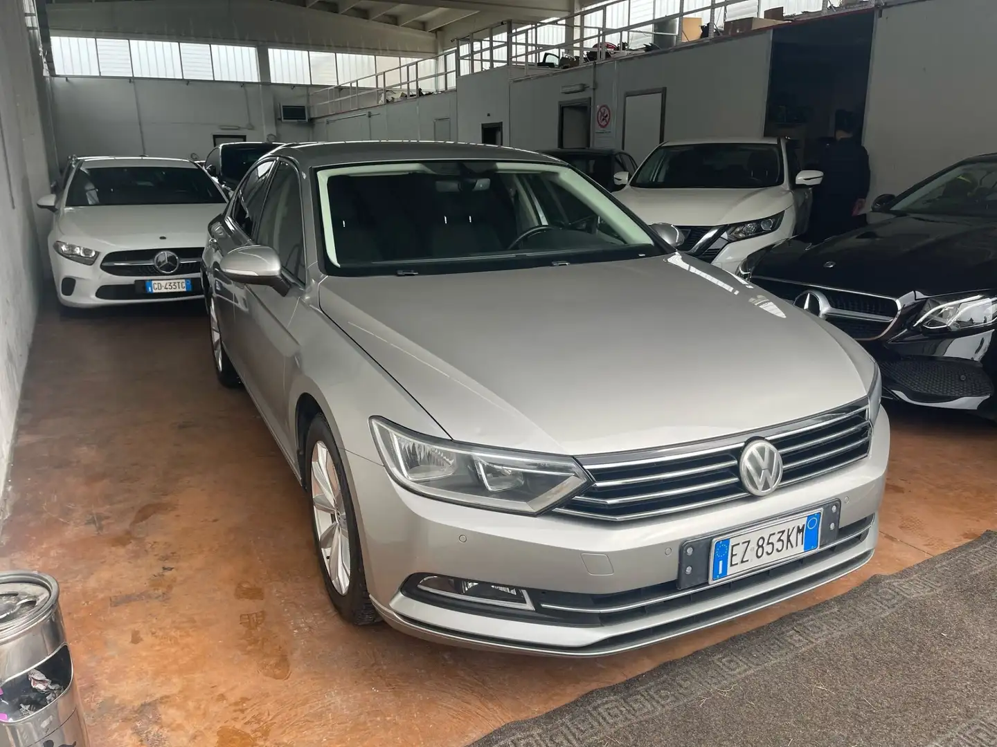 Volkswagen Passat 1.6 TDI Comfortline BlueMotion Technology Grigio - 2