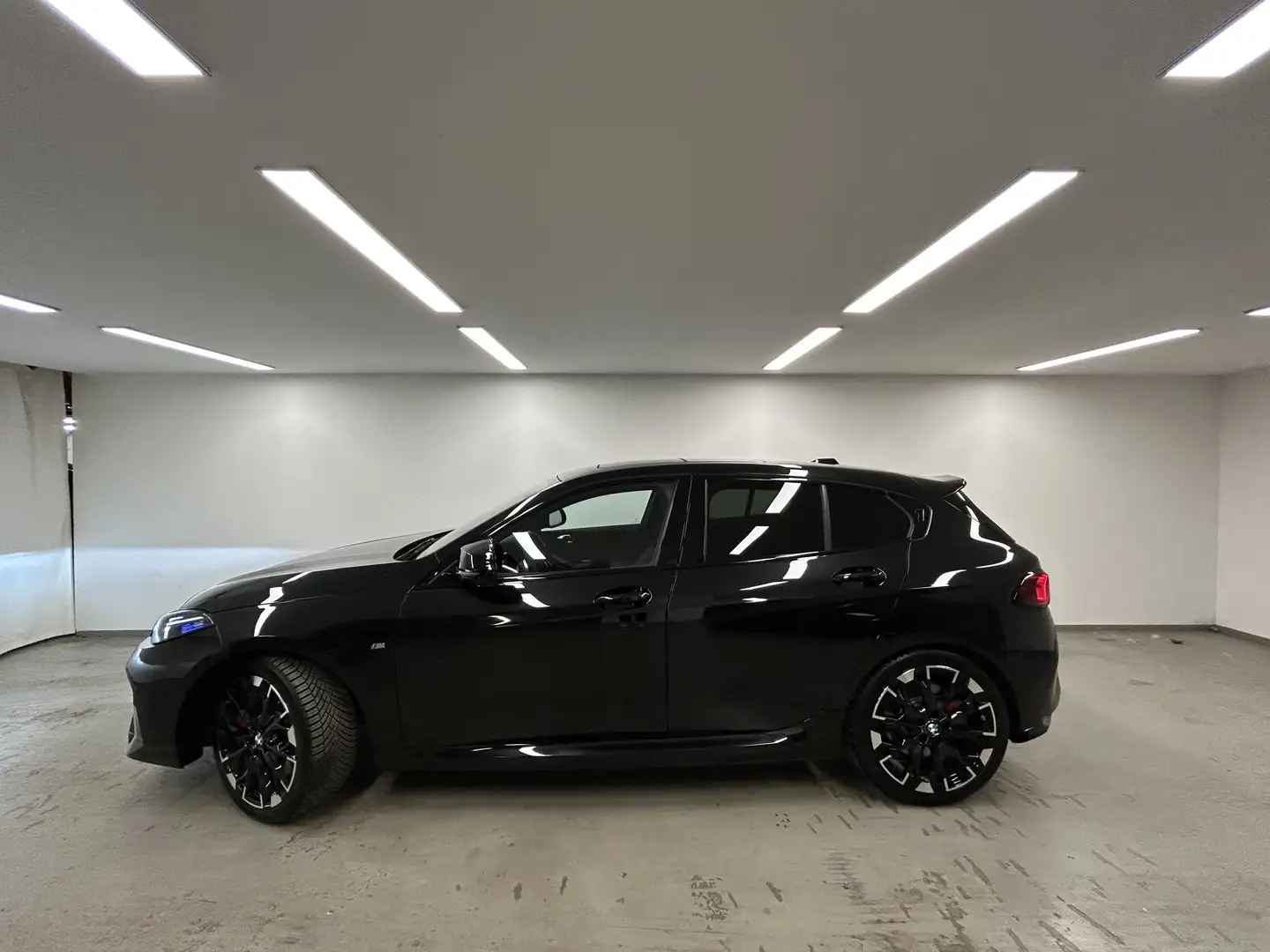 BMW 135 M135 xDrive M Sportpaket Pro DA. Prof. PA. Plus Pa Schwarz - 2