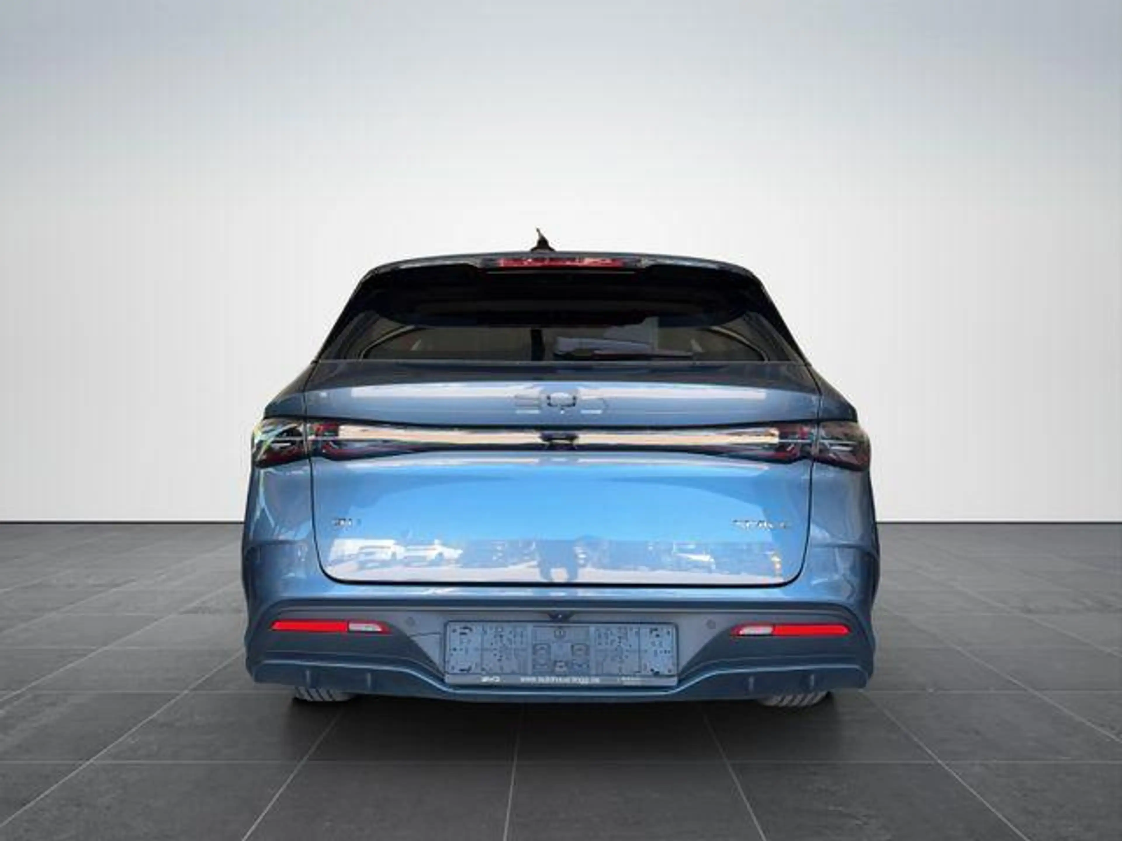 BYD Seal 6 DM-i TOURING Boost /LED/17Z/NAV/ACC/RFK 135 kW ... — photo 4