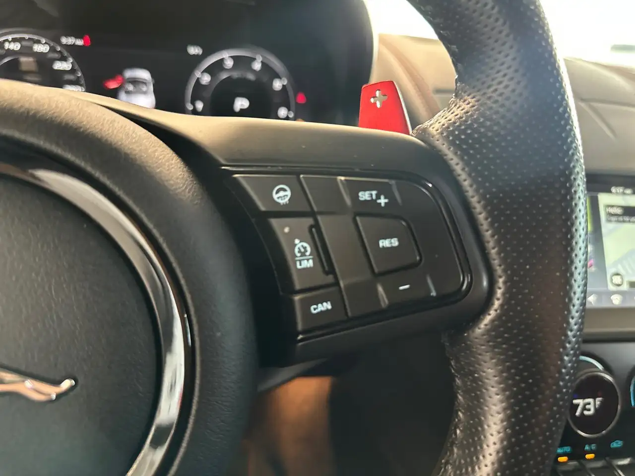 Jaguar F-Type снимка Jaguar F-Type