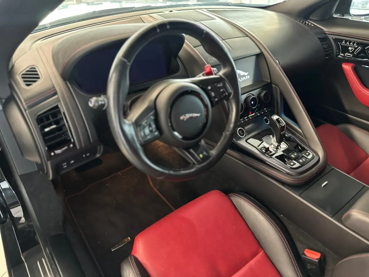 Jaguar F-Type снимка Jaguar F-Type