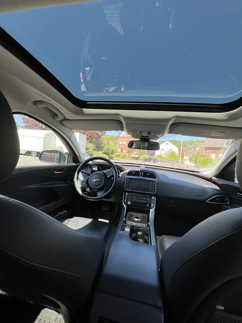 Jaguar XE 2.0d AWD Aut. - 2