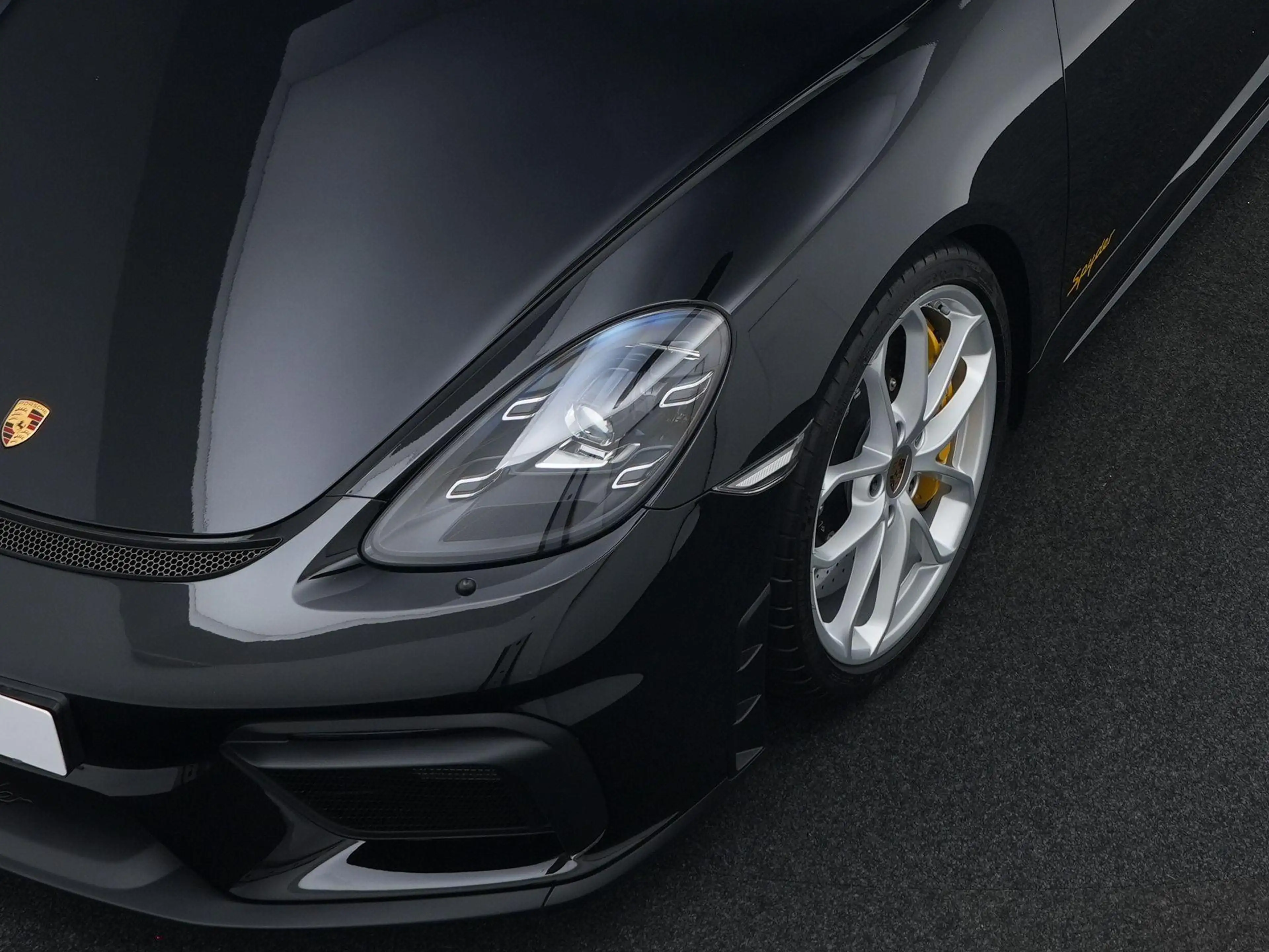 Porsche 718 Spyder — photo 9