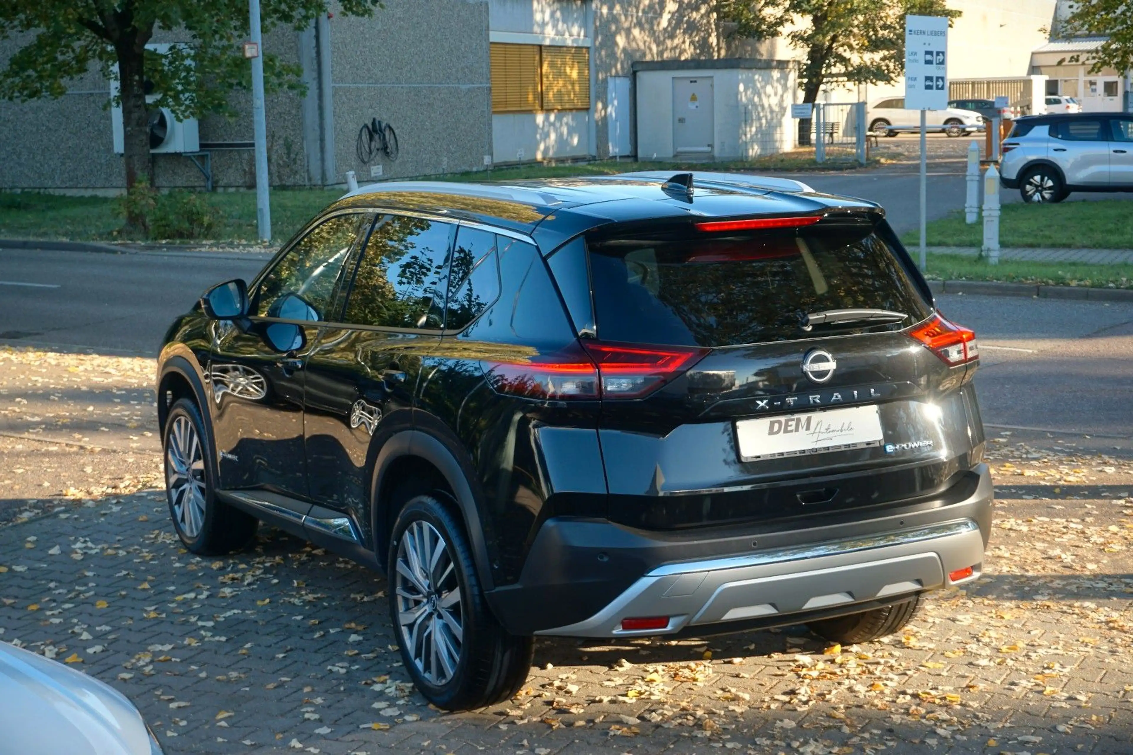 Nissan X-Trail e-Power e-4orce Tekna / 360° / HUD / 20" — photo 2