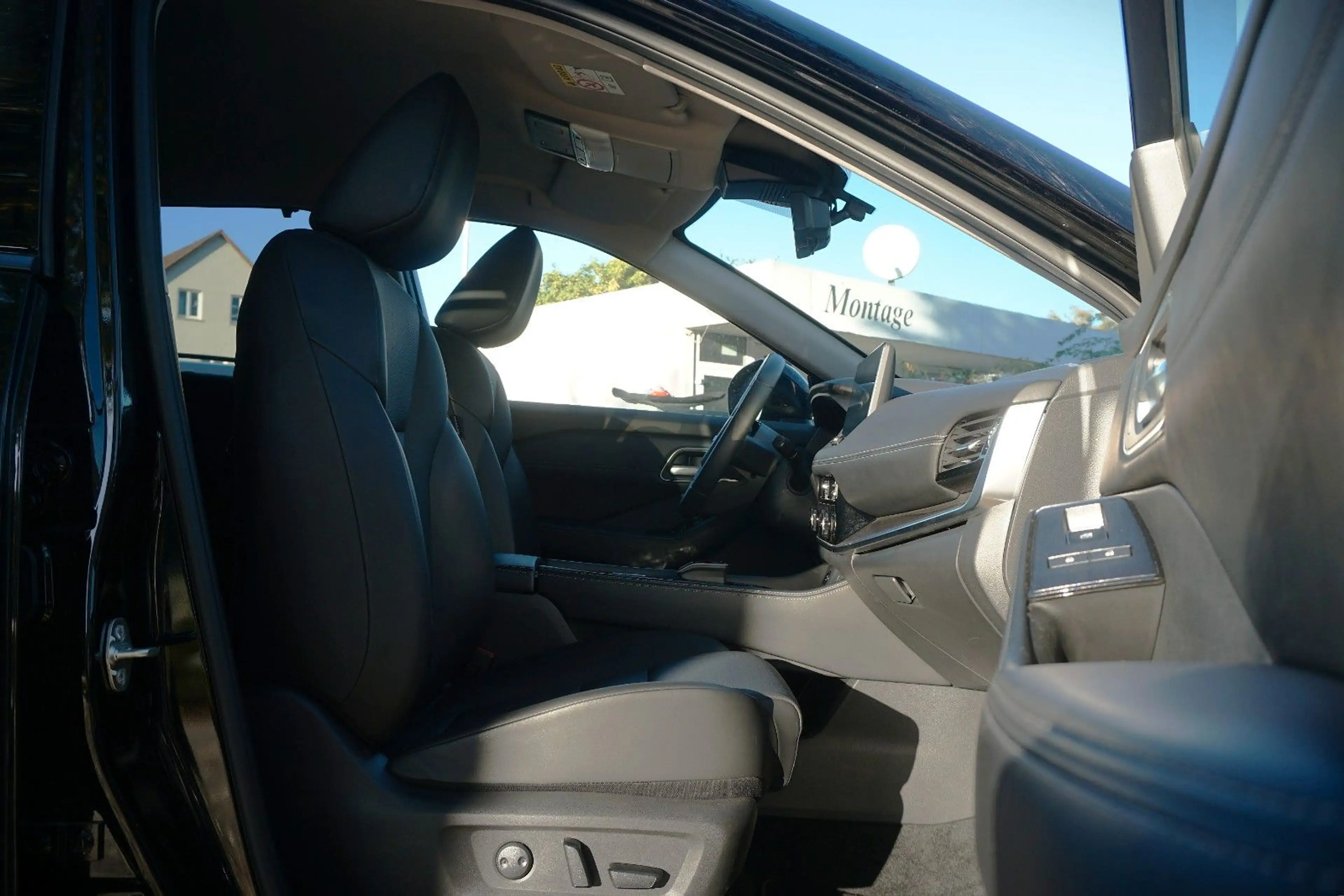 Nissan X-Trail e-Power e-4orce Tekna / 360° / HUD / 20" — photo 15