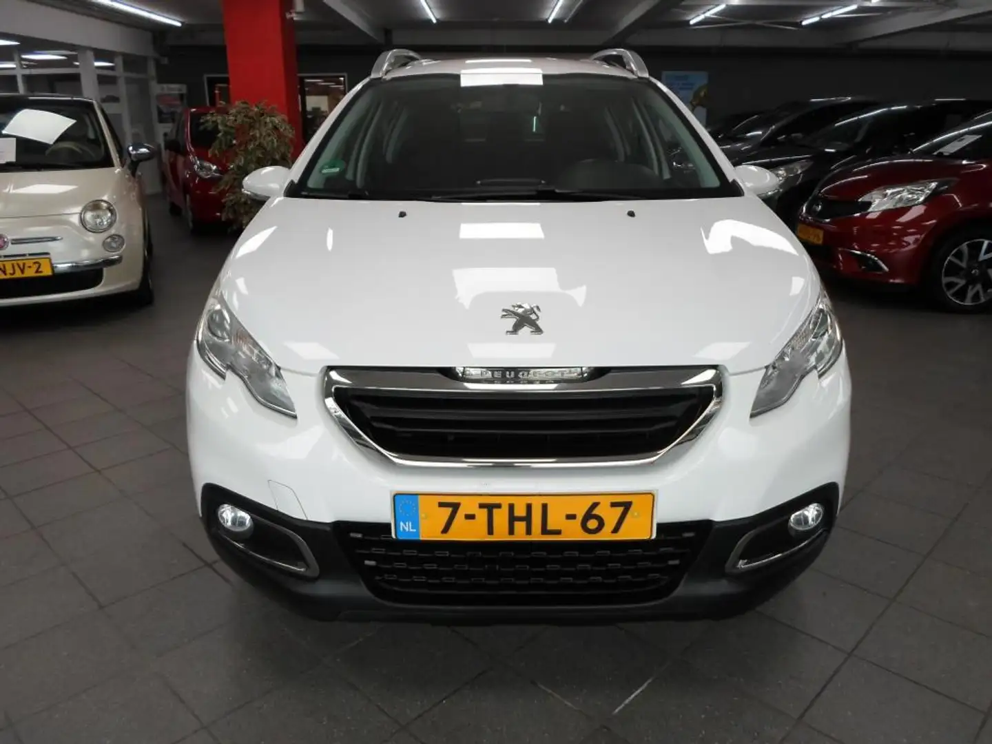 Peugeot 2008 1.2 VTi Active Wit - 2