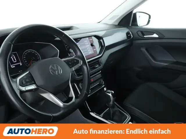 Volkswagen T-Cross view 11