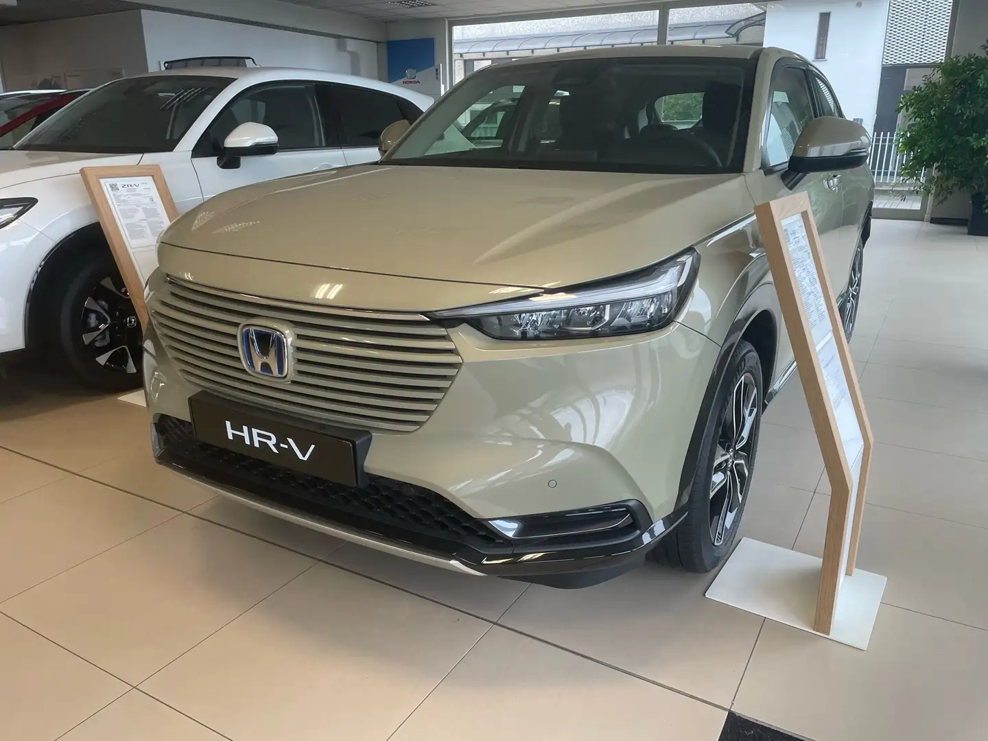 Honda HR-V 1.5 hev Advance ecvt Advance in arrivo Beige - 1