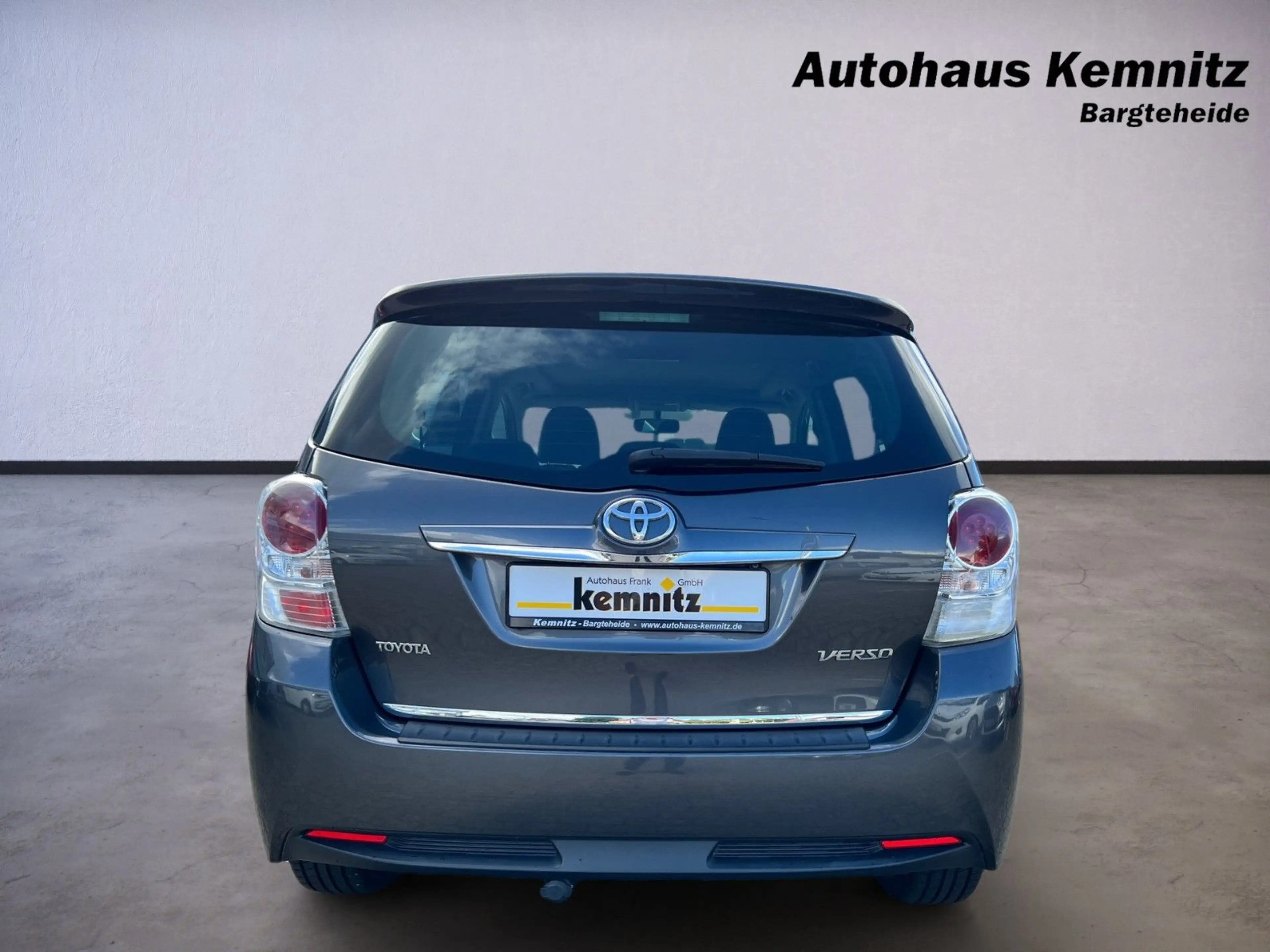 Toyota Verso 1,8 Life     Klima, AHK, ALU, Panoramadach — photo 6