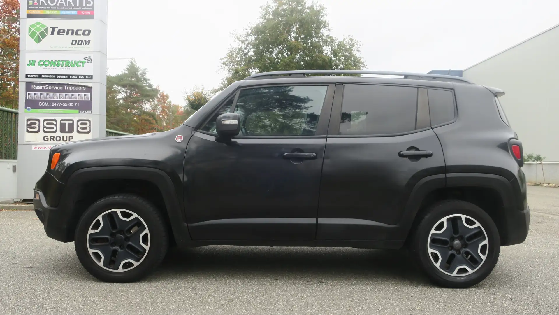 Jeep Renegade 2.0 MultiJet Active Drive Low Automatik Trailhawk Zwart - 2