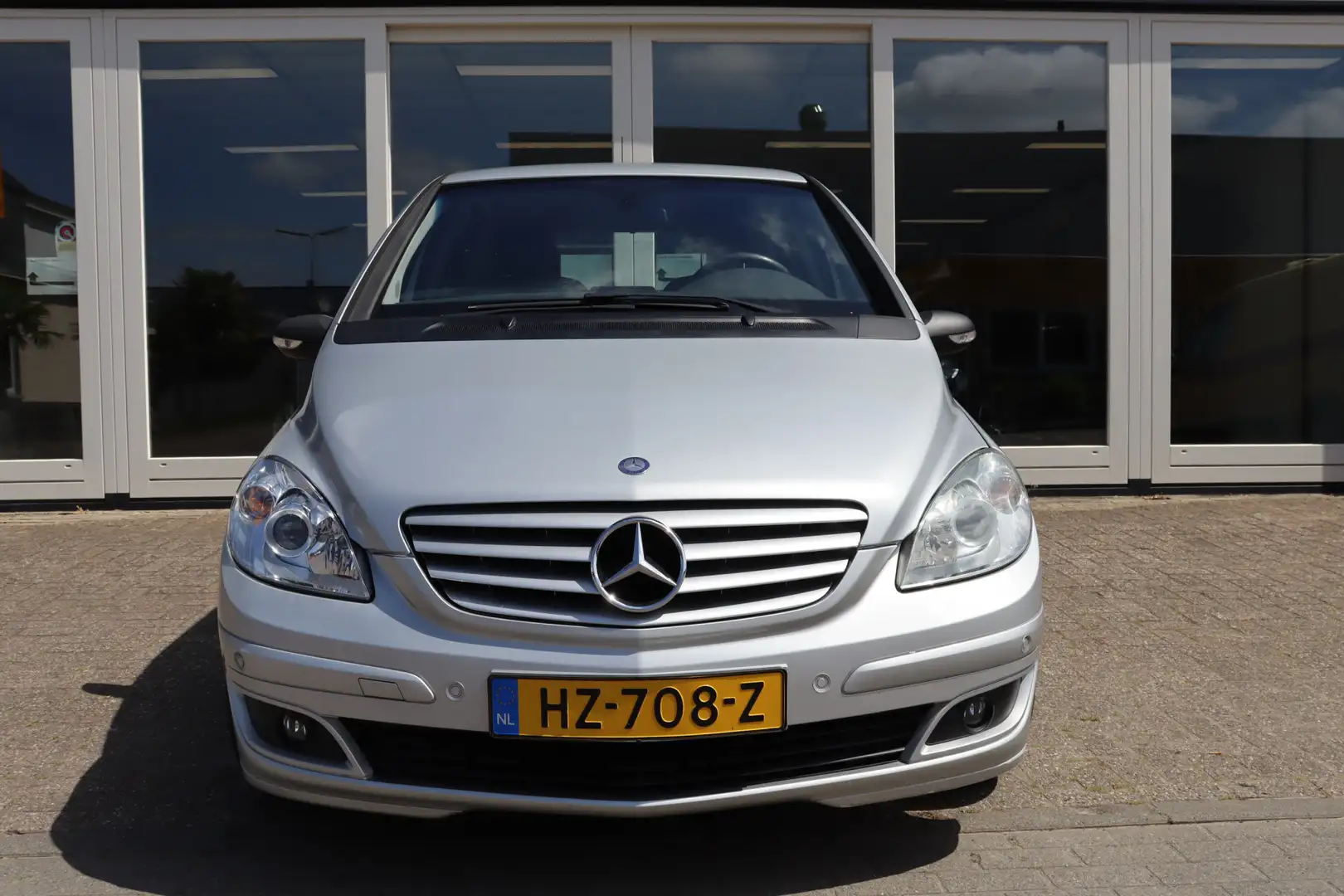 Mercedes-Benz B 200 Airco, Trekhaak, PDC V+A, Prijs Is Rijklaar Grijs - 2