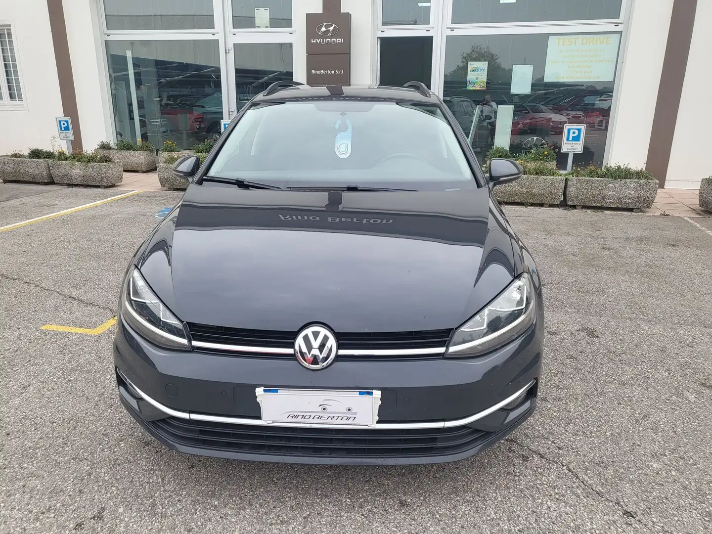 Volkswagen Golf Variant Variant 1.6 TDI 115 CV DSG Business BlueMotion Te Grigio - 1