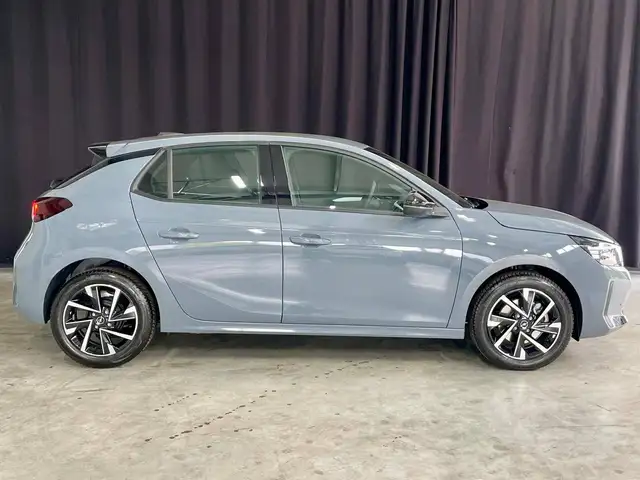 Opel Corsa view 8