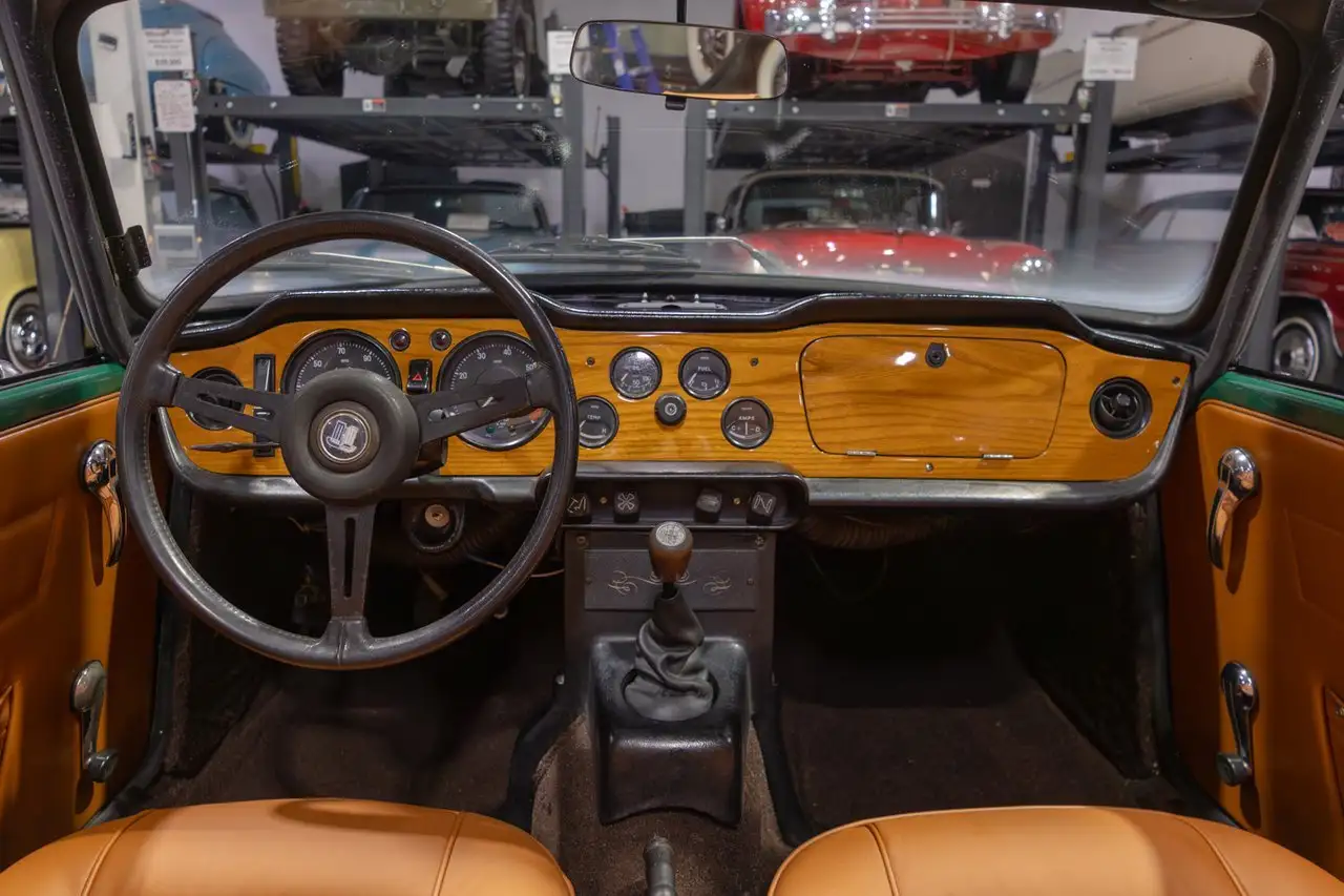 Triumph TR6 Convertible, foto 4