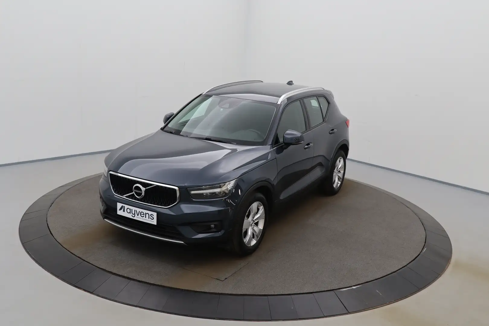 Volvo XC40 1.5 T2 Momentum Pro LED GPS PDC Carplay Cruise Ctr Bleu - 1