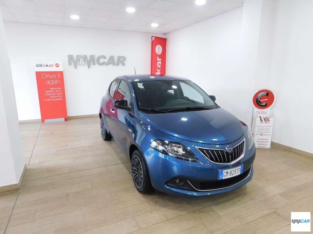 Lancia Ypsilon 1.0 FireFly 5p. S&S Hybrid Gold