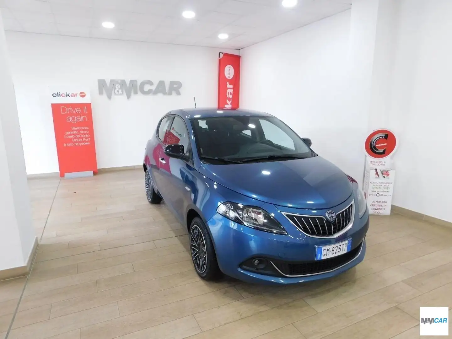 Lancia Ypsilon 1.0 FireFly 5p. S&S Hybrid Gold Blu/Azzurro - 1